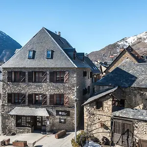 Snoe Mont Romies Hotel